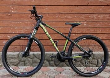 Vélo Olympia 650 26 pouces avec freins à disque hydrauliques